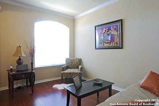 5th image of 124 W GRASSLAND DR