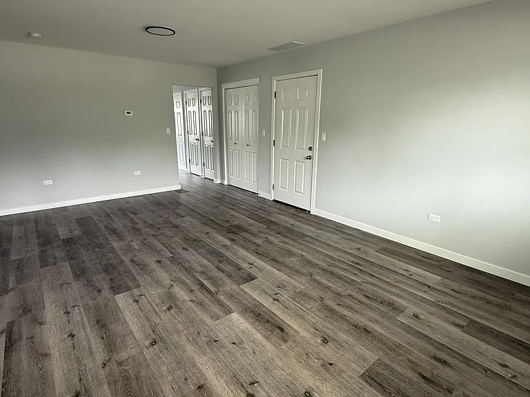 50 Surrey Dr #2S — Photo 7