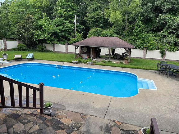 3rd image of 11809 Timber Creek Rd