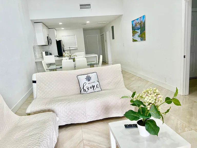 5733 SW 24th Ave — Photo 30
