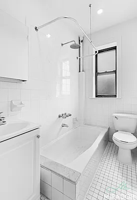 Rented by Mirador Real Estate | media 5