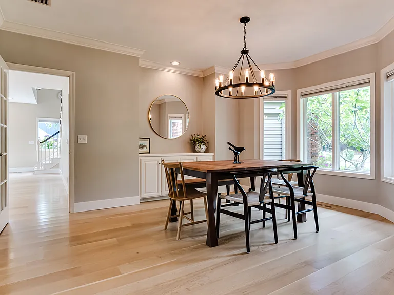 3375 Bardell Ave — Photo 3