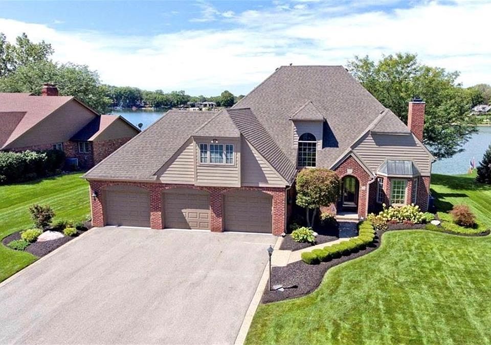 1st image of 5844 Wycombe Ln