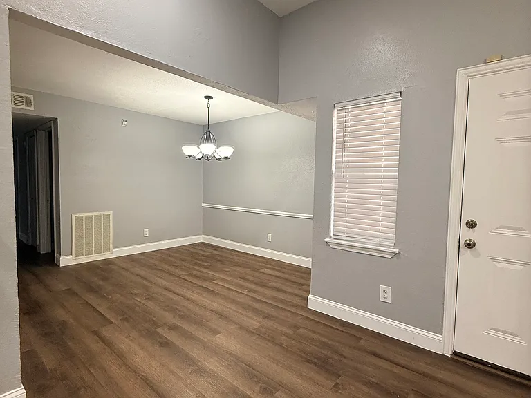 2435 Sunflower Dr #1 — Photo 3