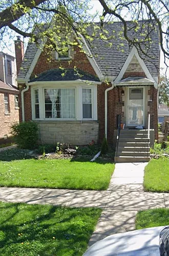 2143 N Nagle Ave #2 Photo 1 2143 N Nagle Ave #2 Photo 1