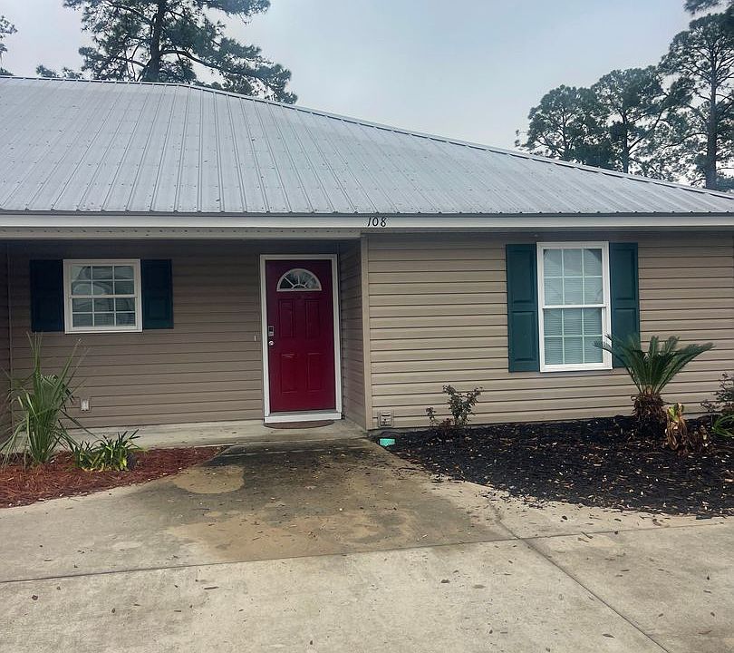 1st image of 108 Leeswood Cir