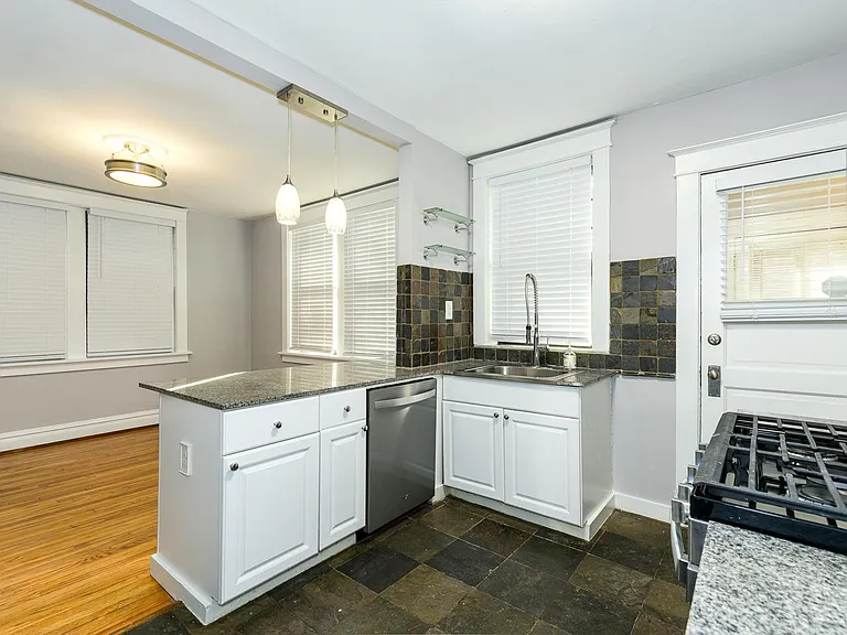 7742 Delmar Blvd #1 — Photo 12