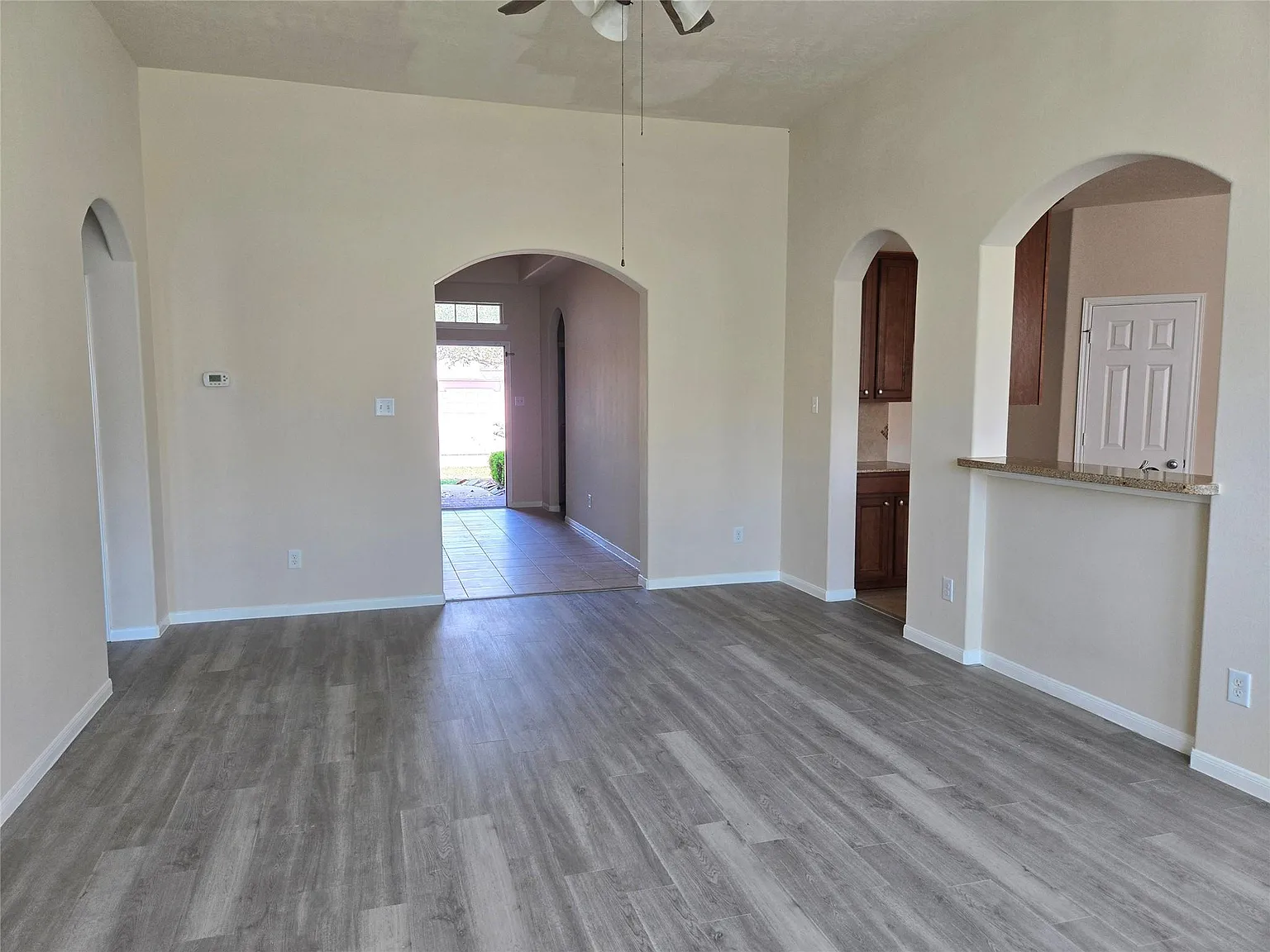 3 bed, 2.0 bath, 1634 sqft, $1,850 — Photo 4