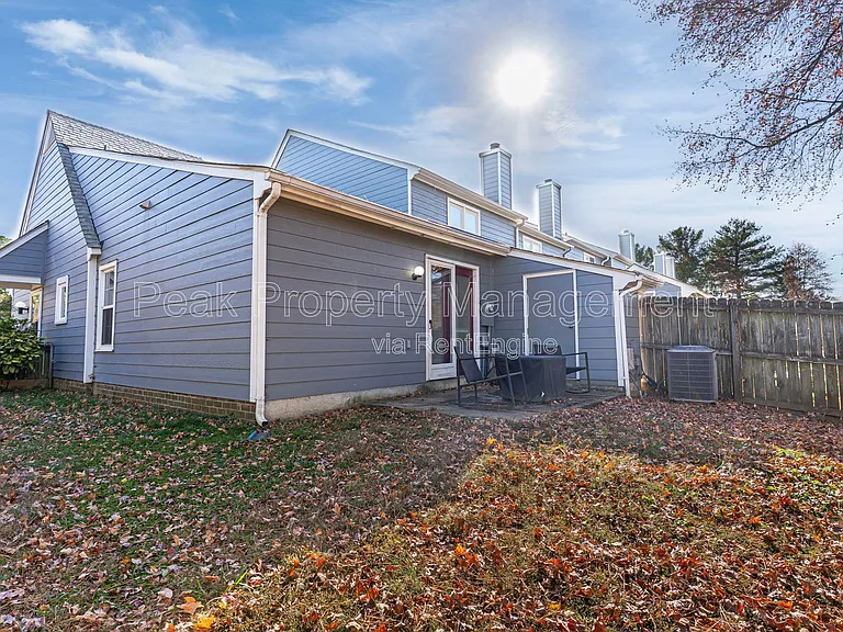 4917 Hillery Ct — Photo 30