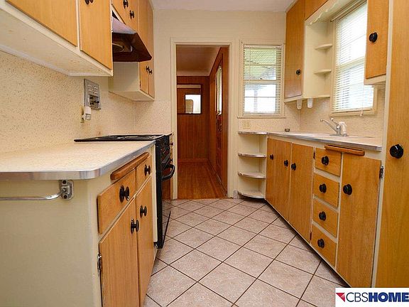 5th image of 2410 S 41st St