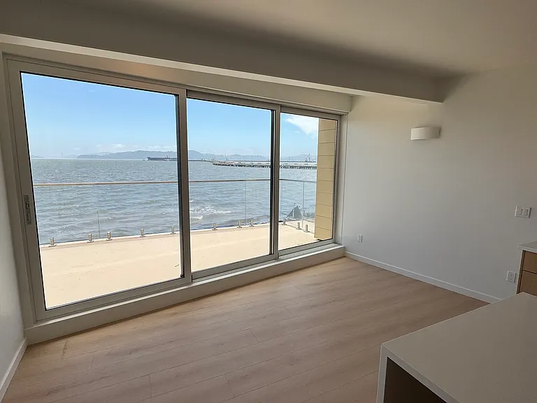841 Ocean Ave #B — Photo 5