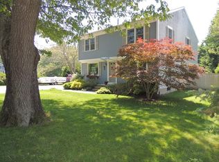 514 Sconticut Neck Rd, Fairhaven, MA 02719