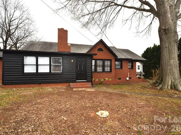 1127 Mecklenburg Hwy, Mooresville, NC 28115