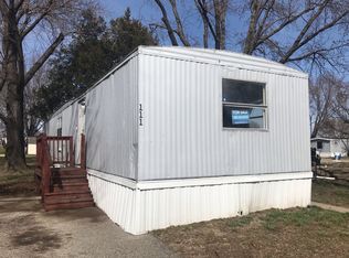 1900 NW Lyman Rd #111, Topeka, KS 66608