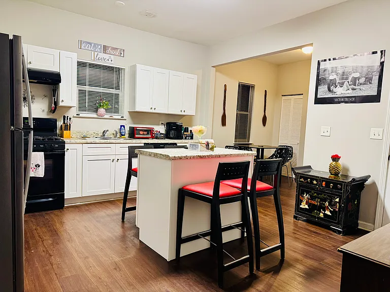 970 Joseph E Boone Blvd NW — Photo 26