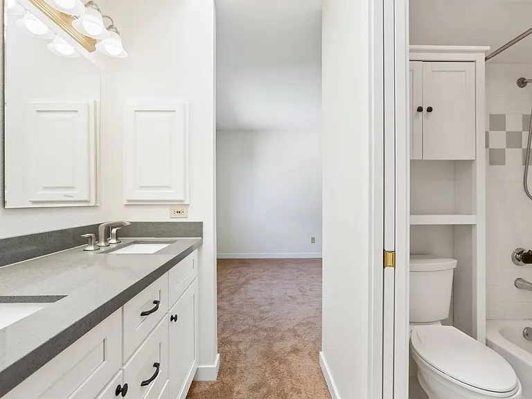 2535 Jones Ave NE — Photo 32