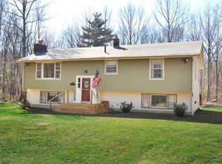 22 Rocky Hill Rd, Rehoboth, MA 02769