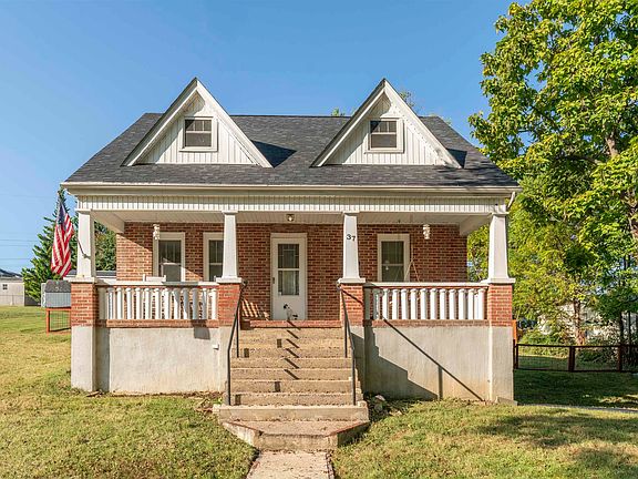 2nd image of 37 Peggys Ln