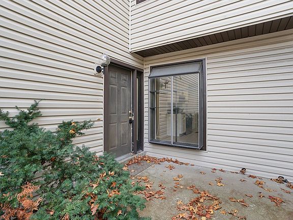 3rd image of 11620 Misty Moss Ct