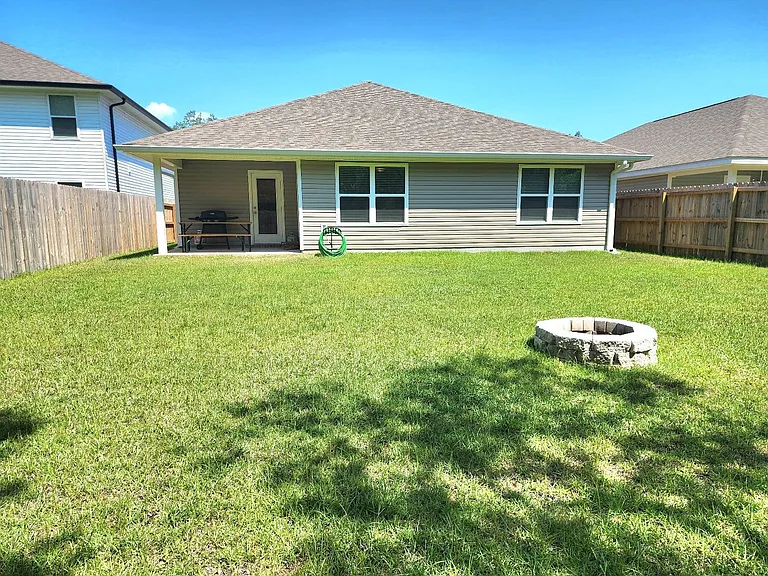 5379 Peach Dr — Photo 22