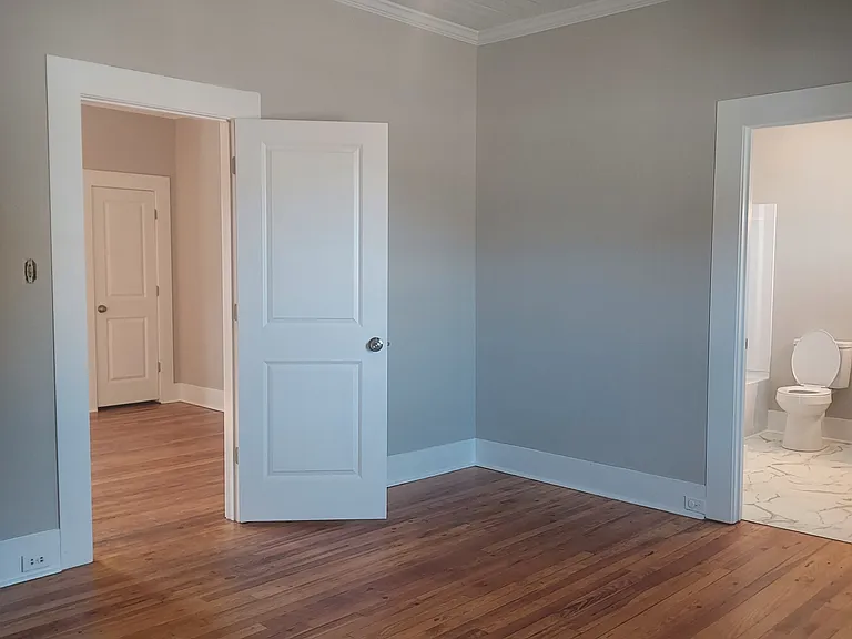 343 Main St — Photo 16