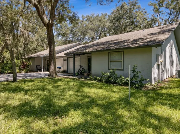 940 S 17th St, Fernandina Beach, FL 32034
