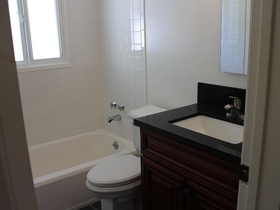 4th image of 4540 Keever Ave