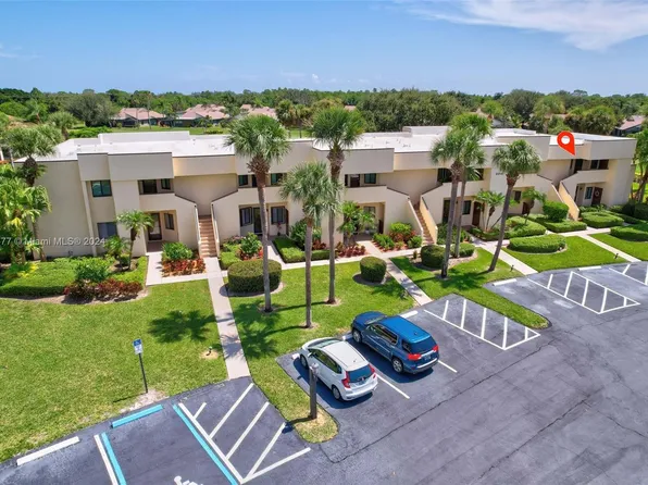 6941 SE Constitution Blvd APT 201, Hobe Sound, FL 33455
