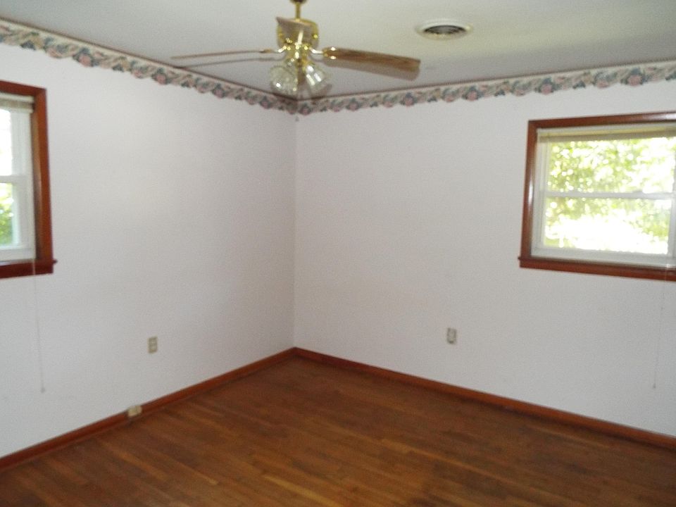 1st image of 621 Massachusetts Ave