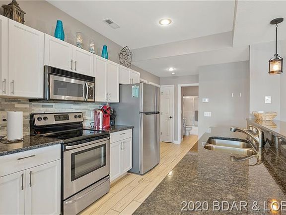 3rd image of 601 E Harbour Towne Dr #601E