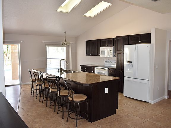 2nd image of 543 SE Marydale Ter