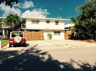 207 Azalea St, Plantation Key, FL 33036