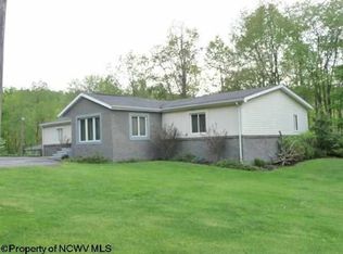 10 Sawmill Rd, Lumberport, WV 26386