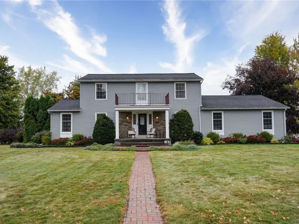 301 Amy Ln, Brockport, NY 14420