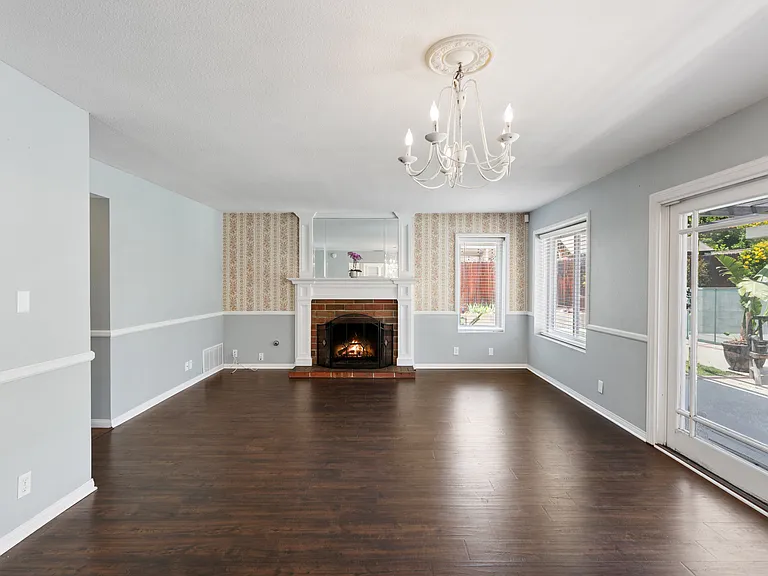 2292 Buffalo Ave — Photo 9