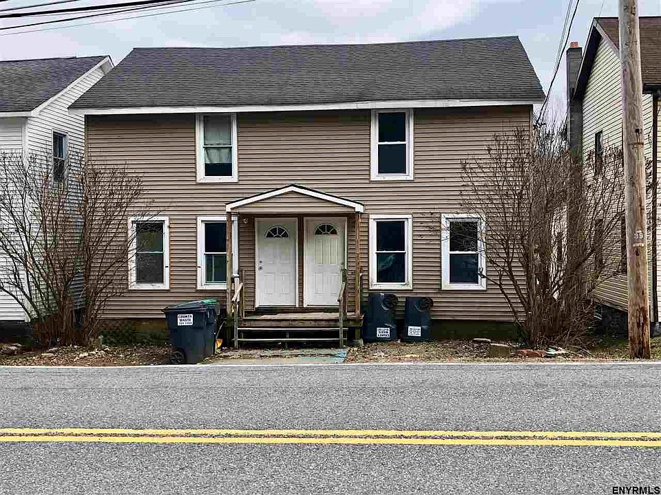 1st image of 32 Gates Ave