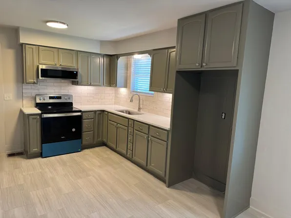 7012 Panama Dr, Hermitage, TN 37076