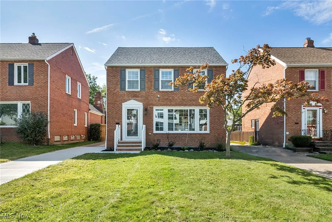 17020 Eldamere Ave photo 1