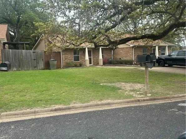 809 Frio Cir, Bryan, TX 77801