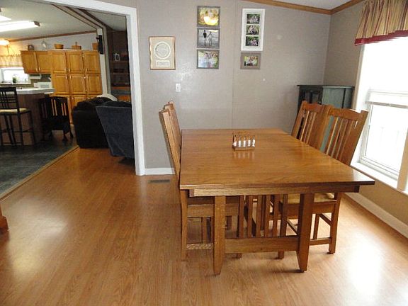 5th image of 954 Glover Ln