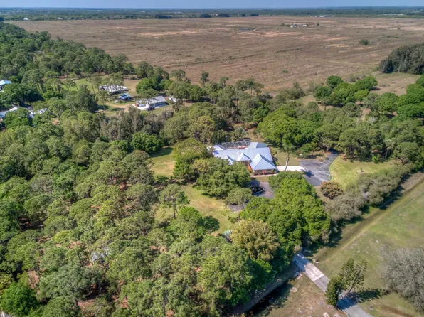 8850 Hidden Pines Road, Fort Pierce, FL 34945