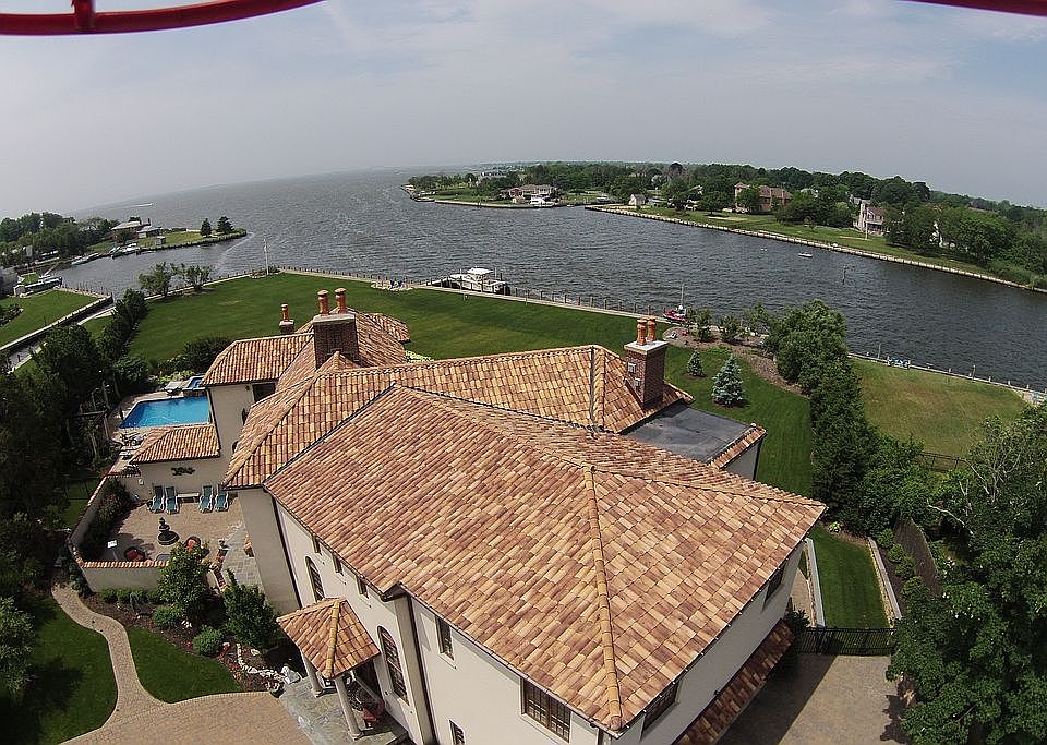 2nd image of 18 Chanticleer Dr