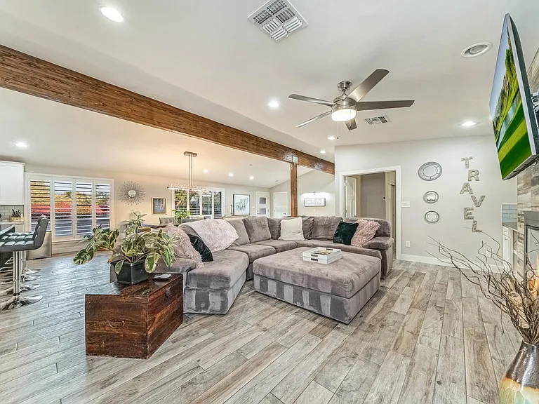 4623 E Earll Dr — Photo 54