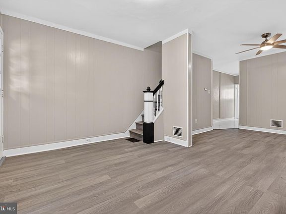 4th image of 438 W Wellens Ave