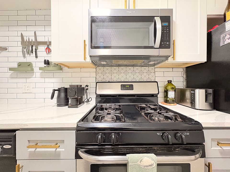 1st image of 5737 Hobart St APT 4
