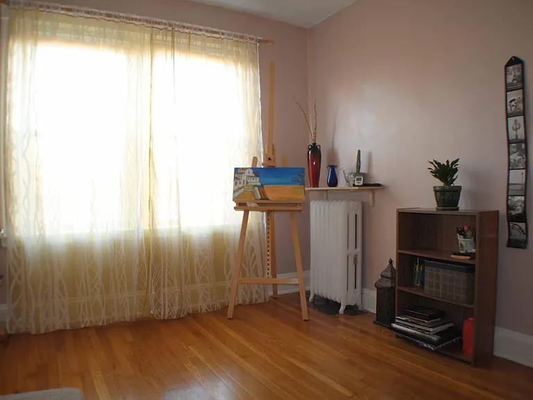 318 Summit Ave #12 — Photo 1