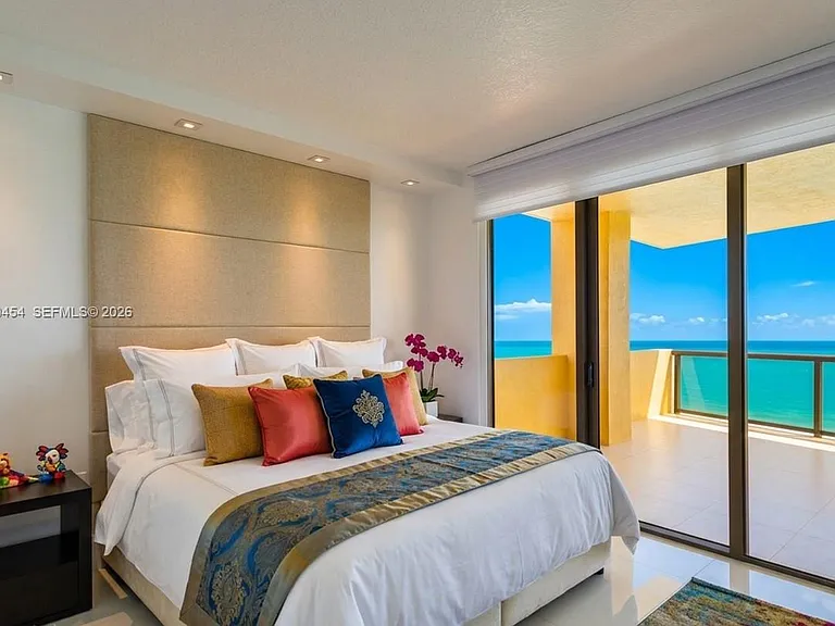 16275 Collins Ave #XX01 — Photo 16