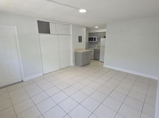 7311 Venetian St #6, Hollywood, FL 33023