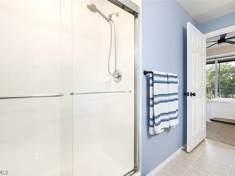 9055 Colby Dr #2213 — Photo 21