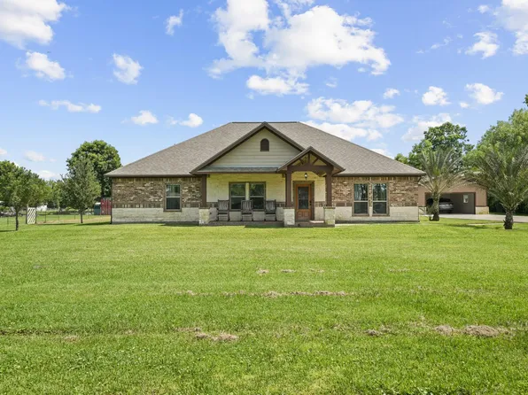 11021 32nd St, Santa Fe, TX 77510